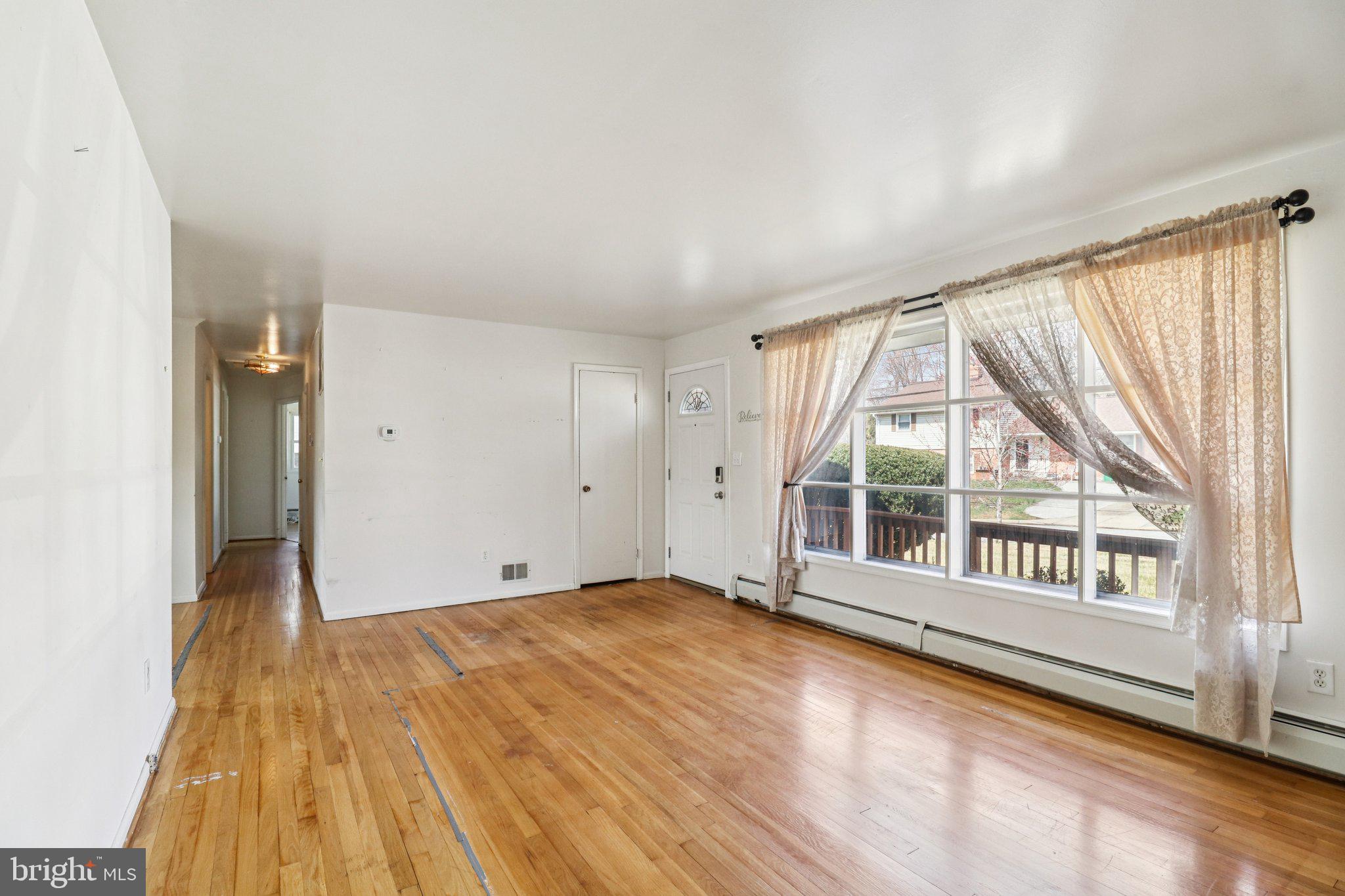 CALVERTON - Residential