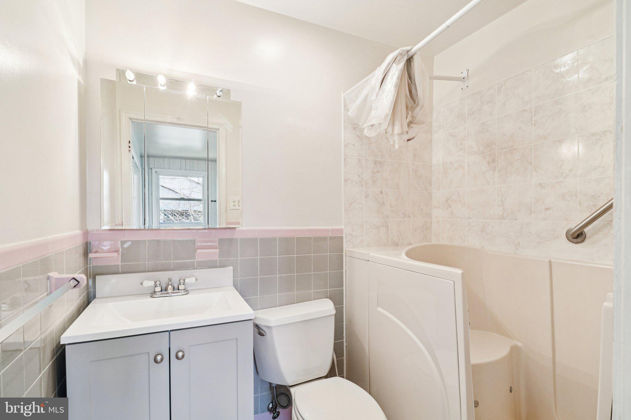 CALVERTON - Residential