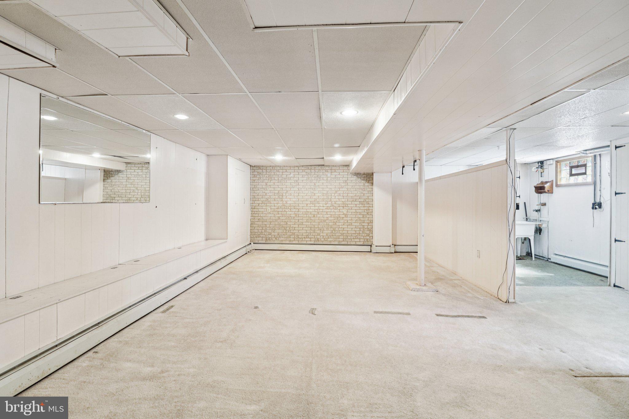 CALVERTON - Residential