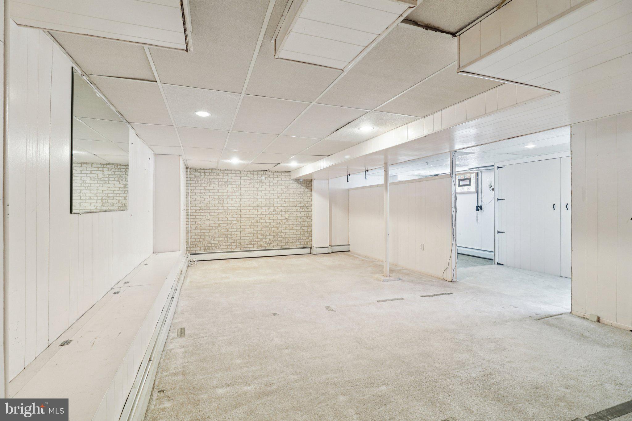 CALVERTON - Residential