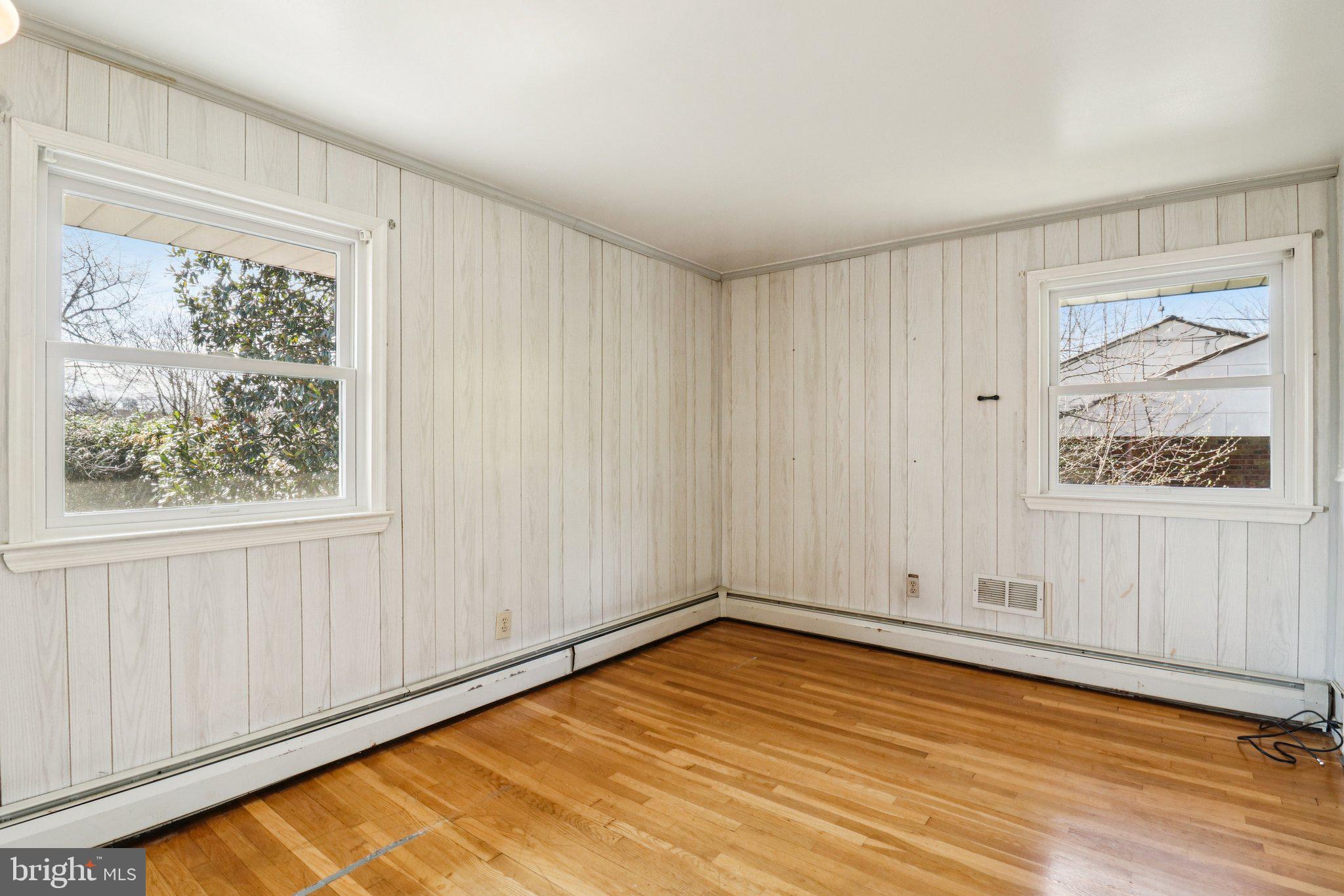 CALVERTON - Residential