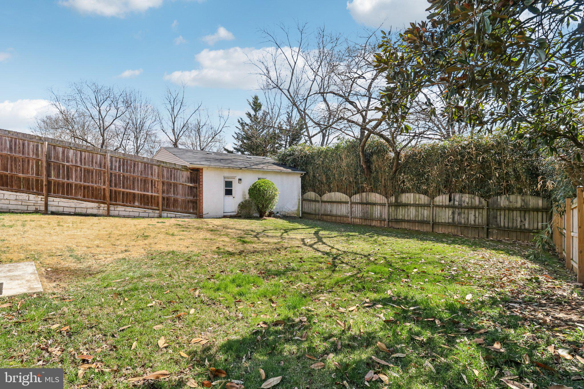 CALVERTON - Residential