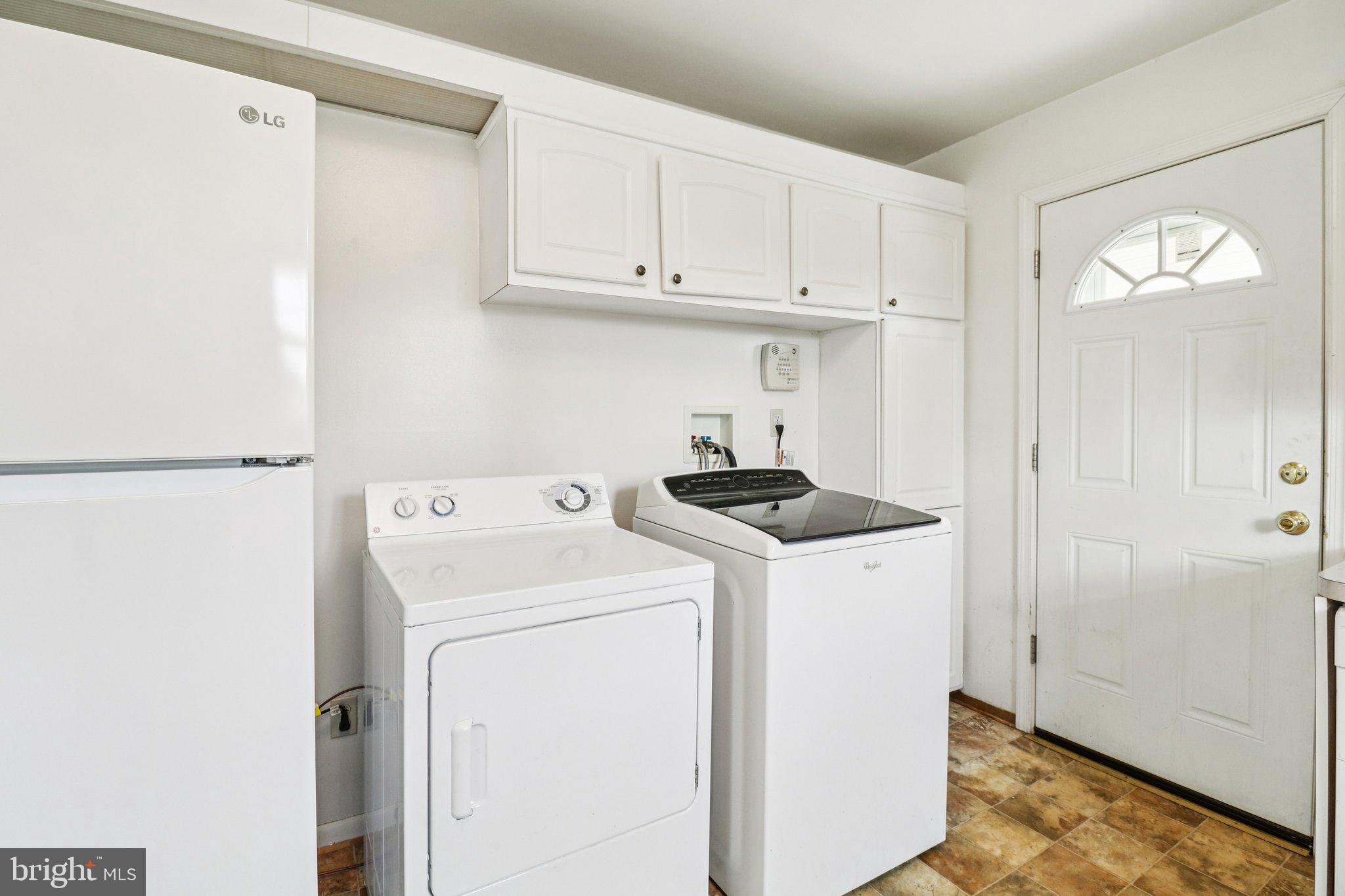 CALVERTON - Residential