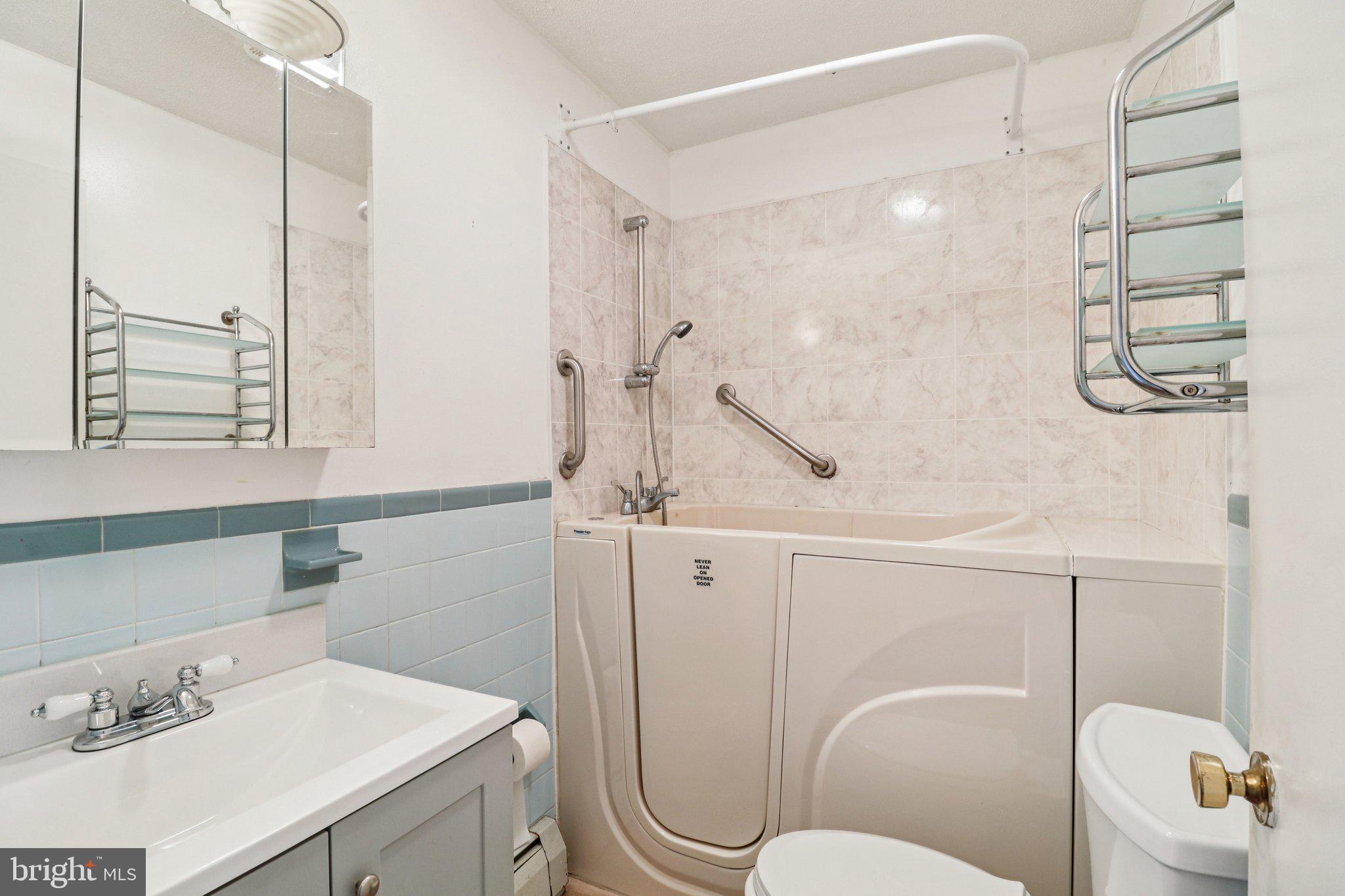 CALVERTON - Residential