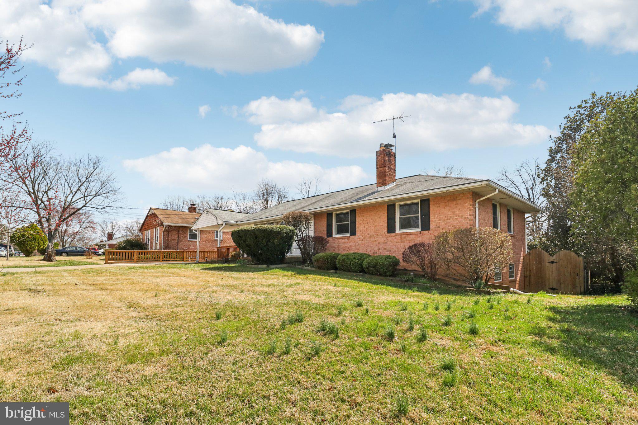 CALVERTON - Residential