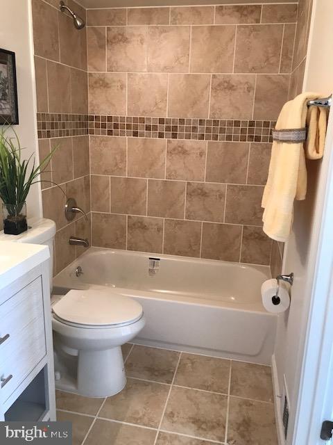 LONDON WOODS - Residential