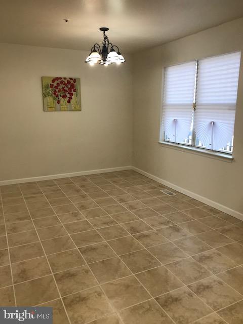 LONDON WOODS - Residential