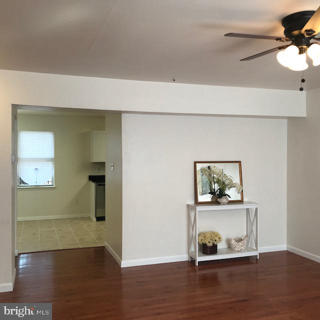 LONDON WOODS - Residential