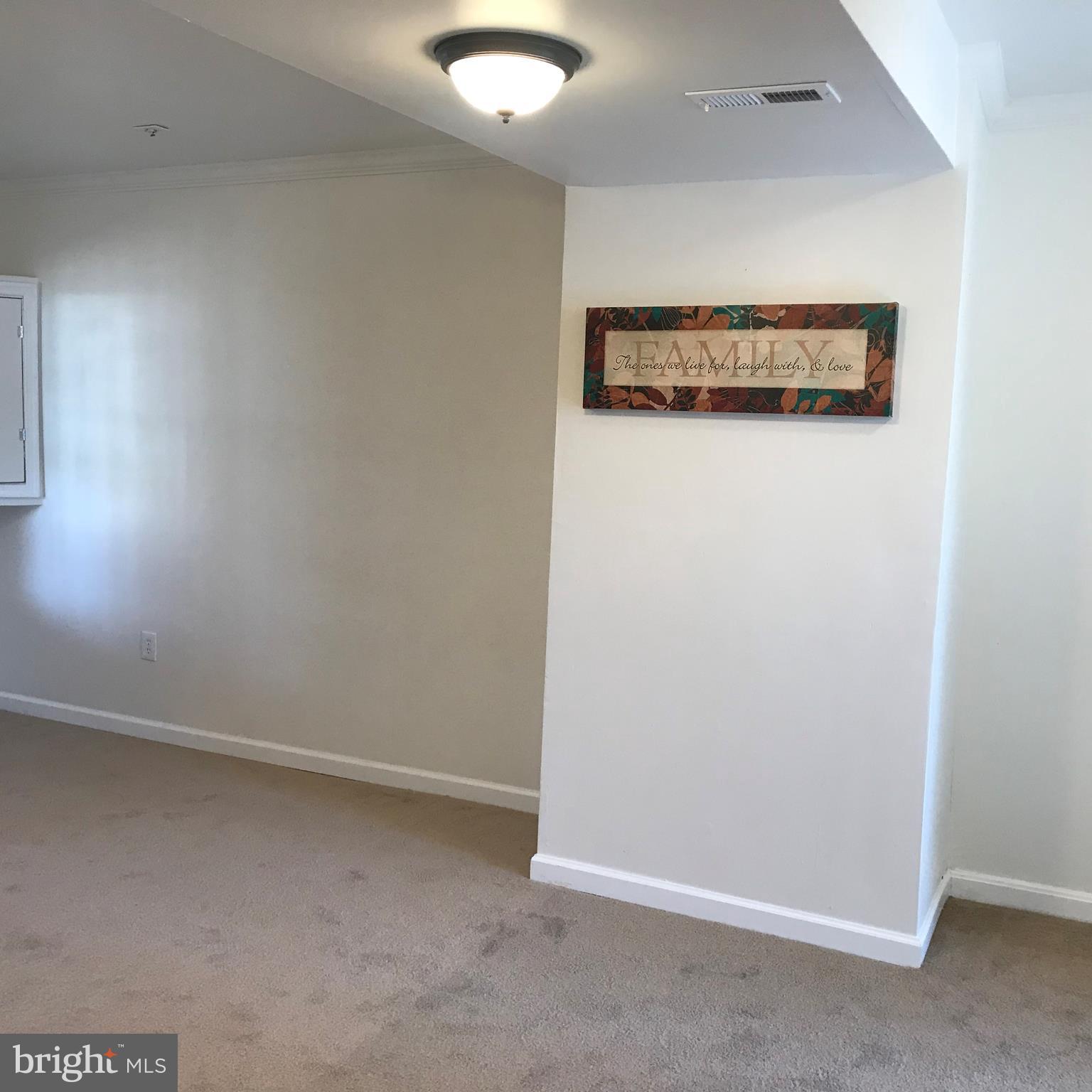 LONDON WOODS - Residential