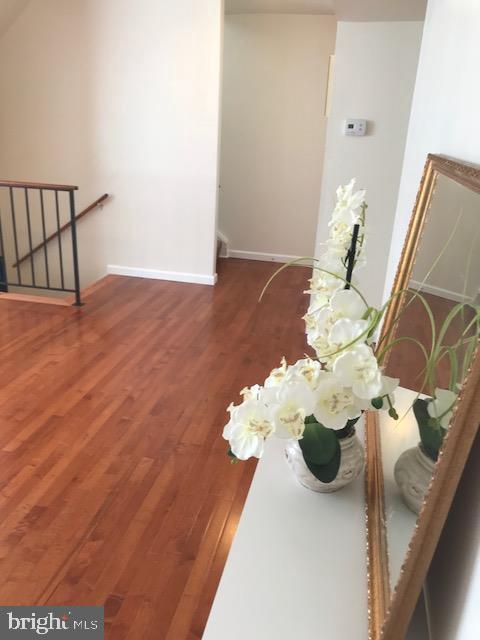 LONDON WOODS - Residential