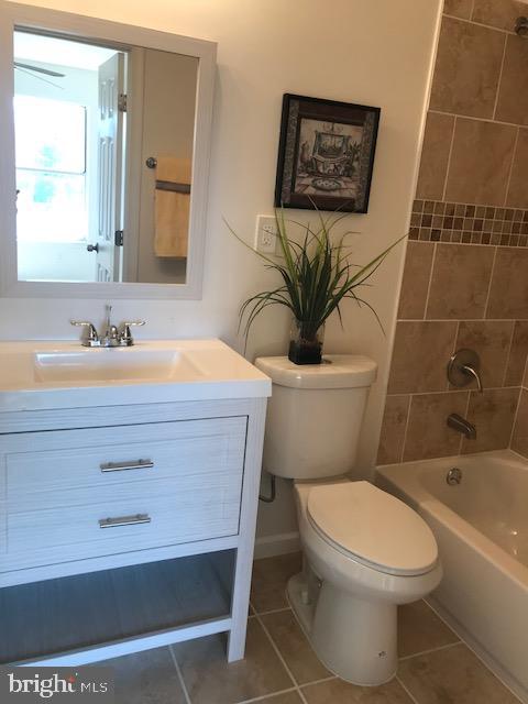 LONDON WOODS - Residential