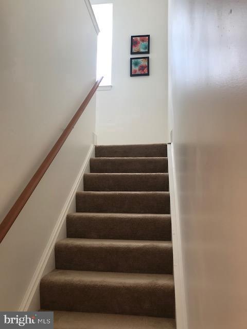 LONDON WOODS - Residential