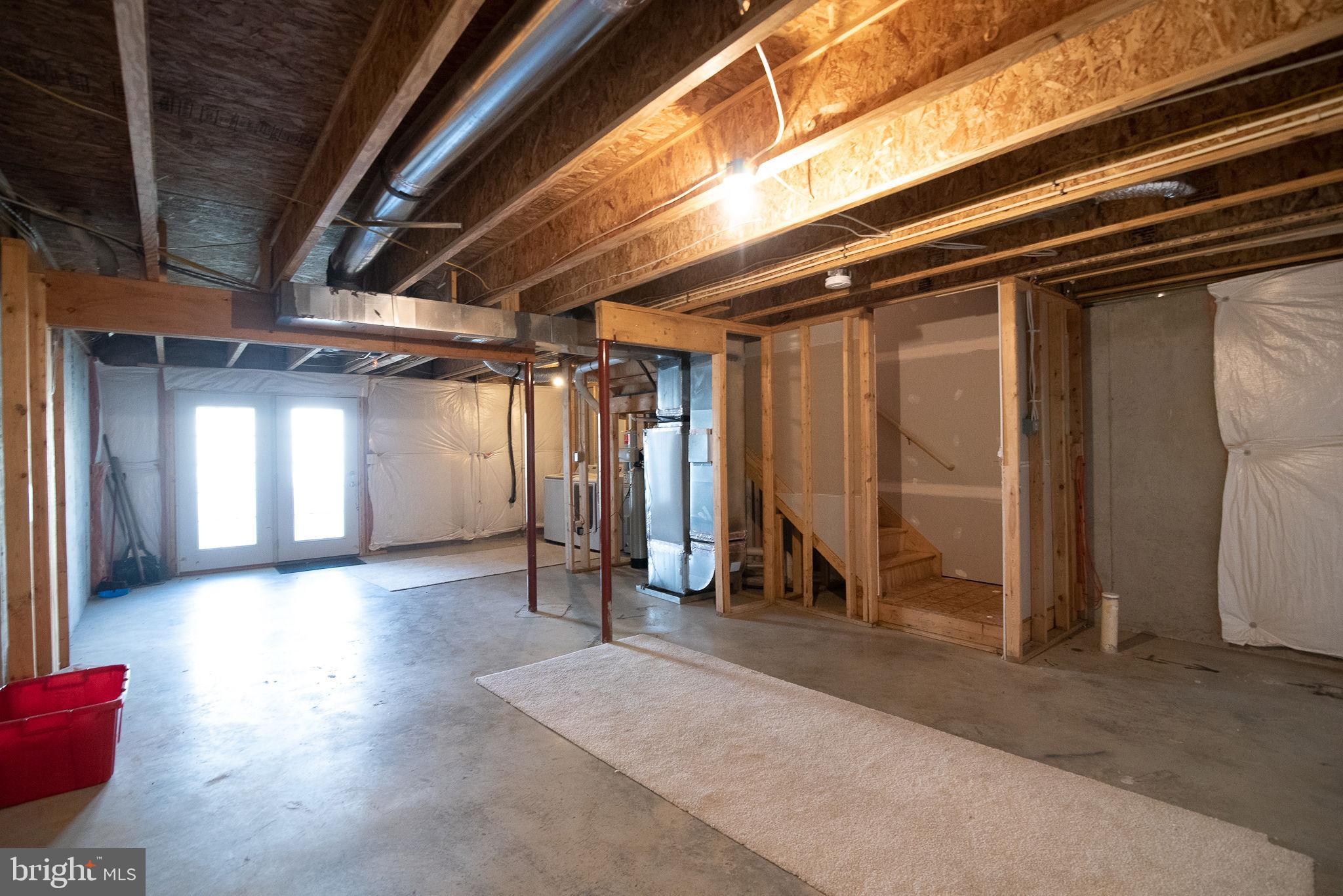 LAKELAND PLACE - Residential Lease