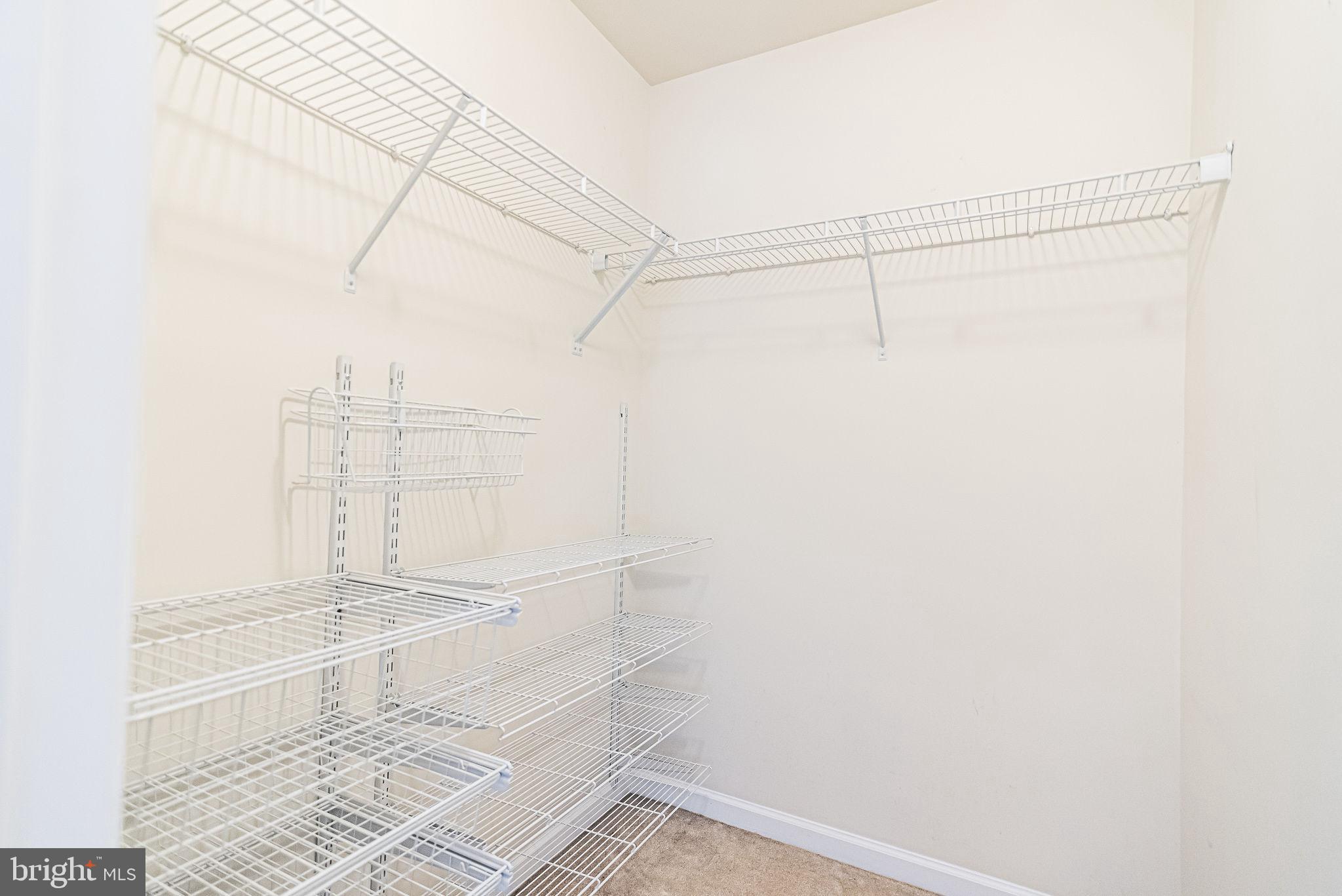 LAKELAND PLACE - Residential Lease