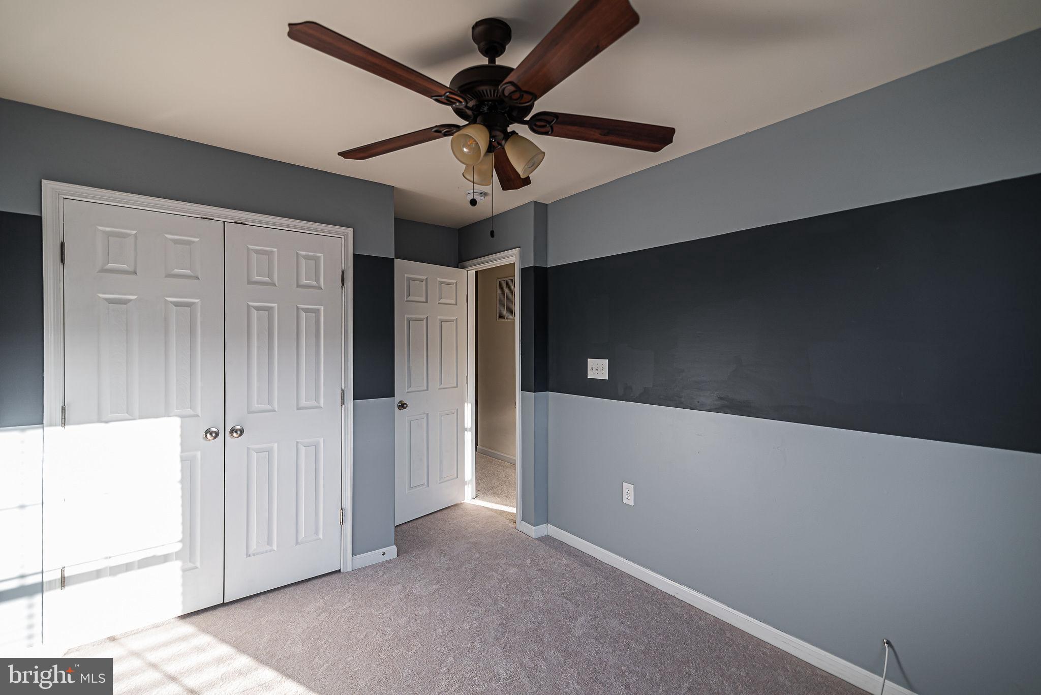 LAKELAND PLACE - Residential Lease