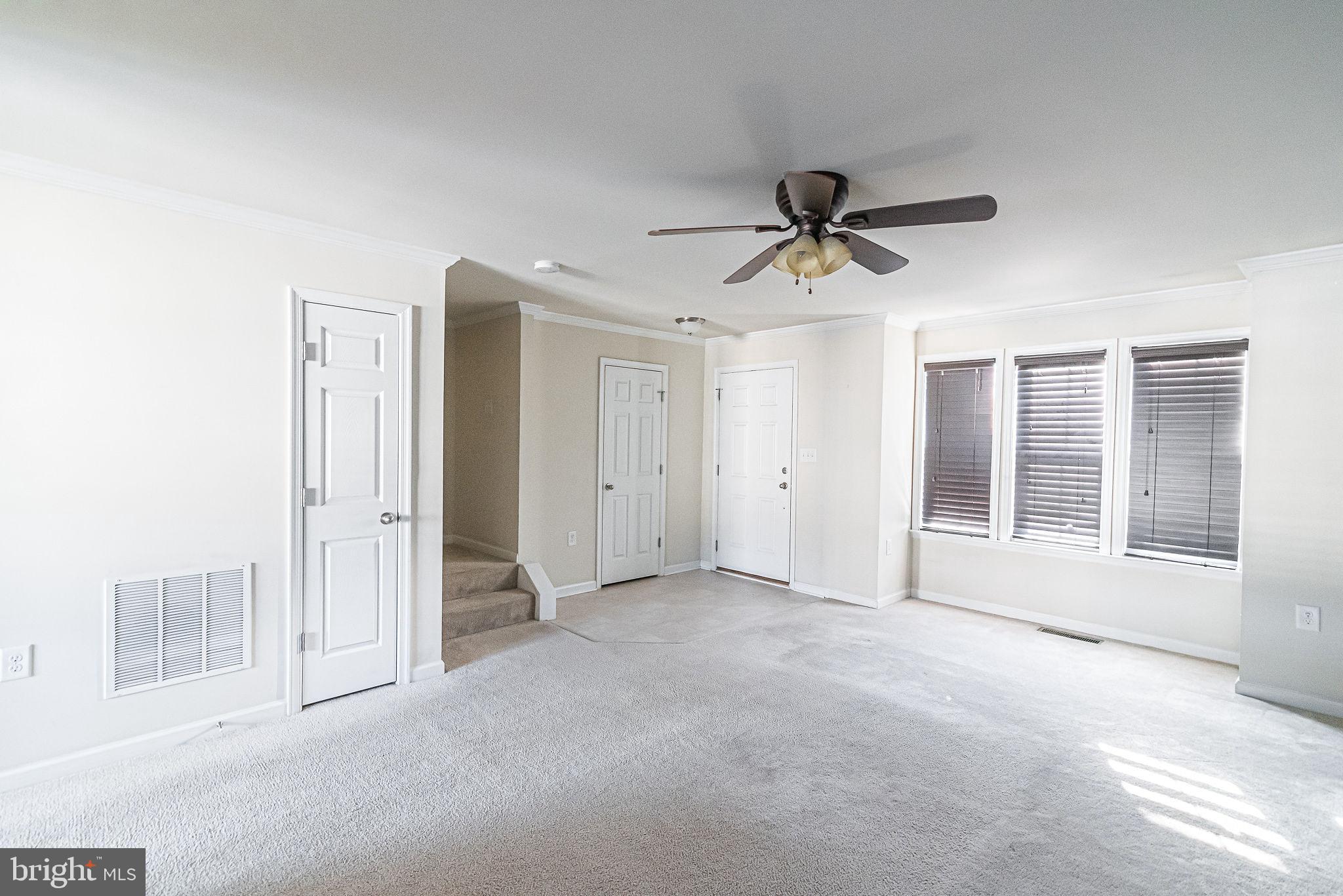 LAKELAND PLACE - Residential Lease