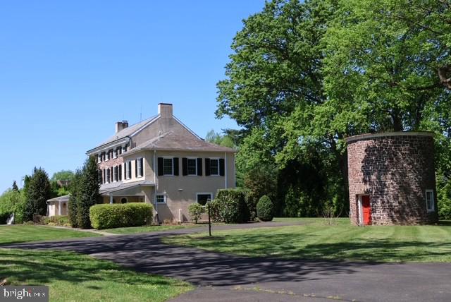 895 SUMMERSET PLACE