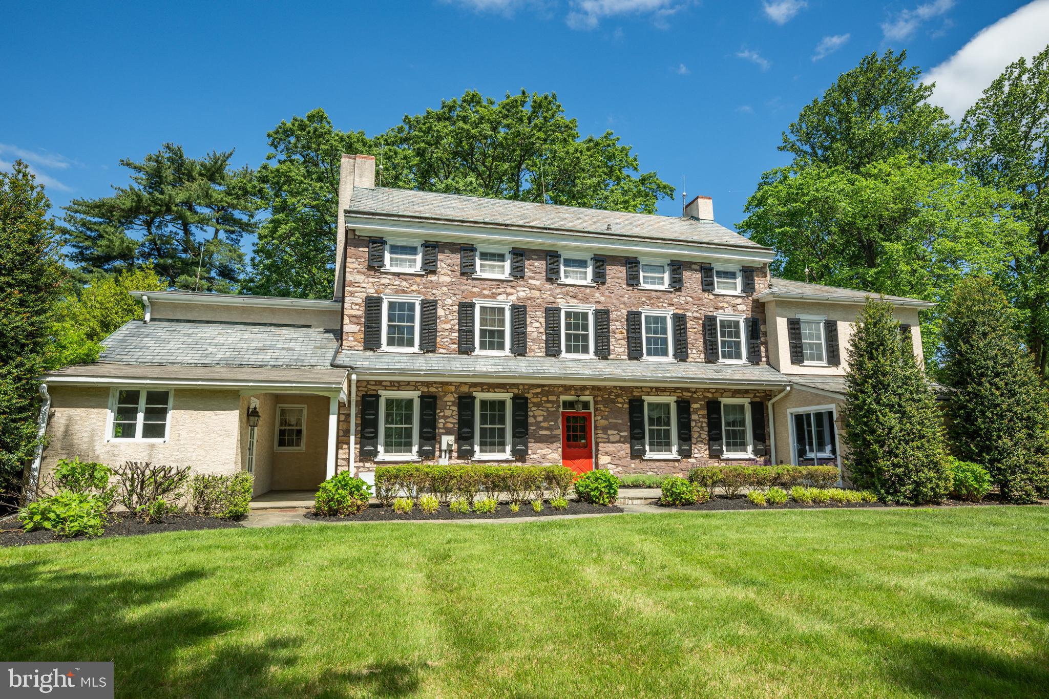 895 SUMMERSET PLACE