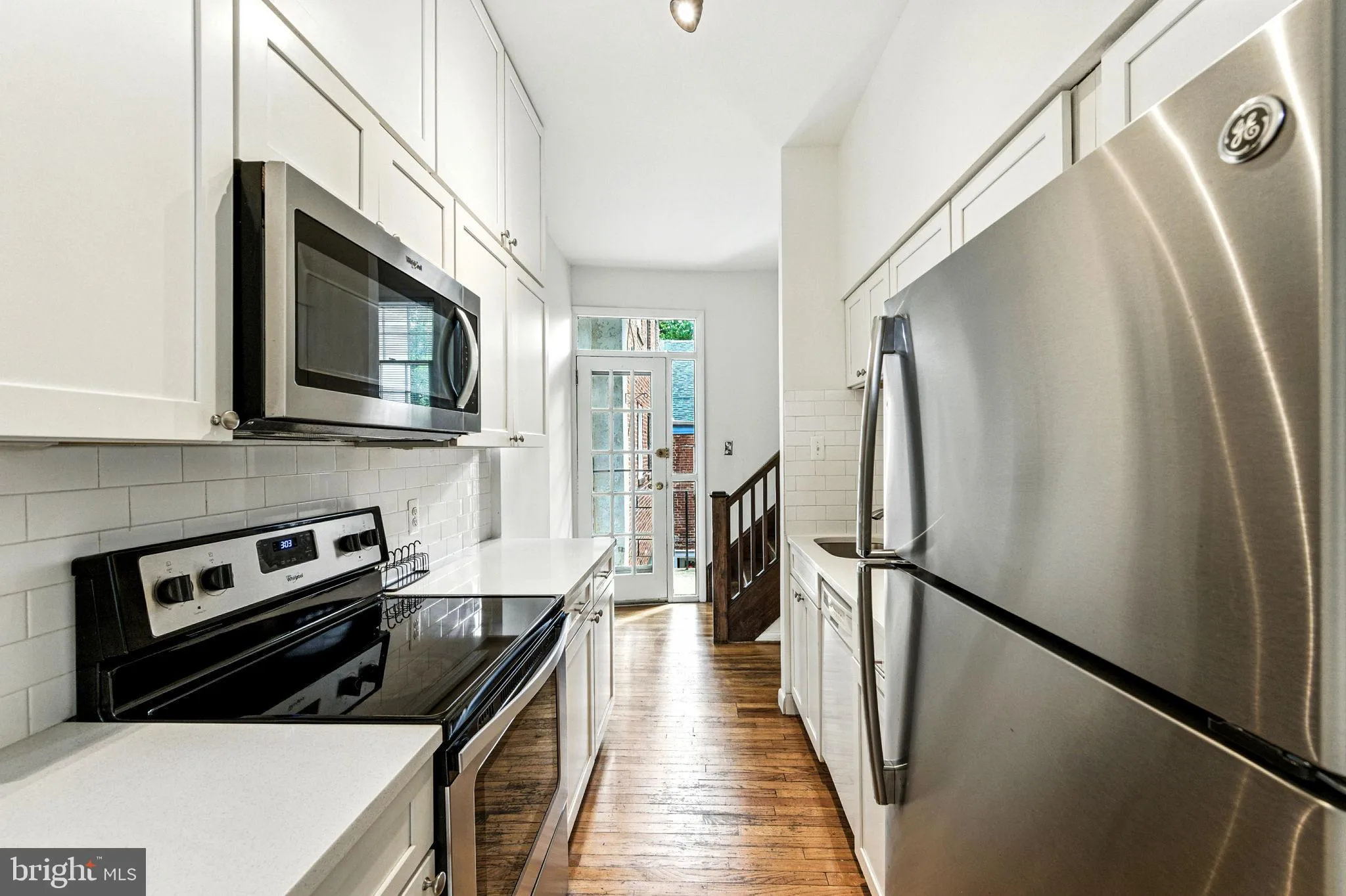 Philadelphia, Pennsylvania 19107, United States, 2 Bedrooms Bedrooms, ,1 BathroomBathrooms,Residential,Contingent,208535