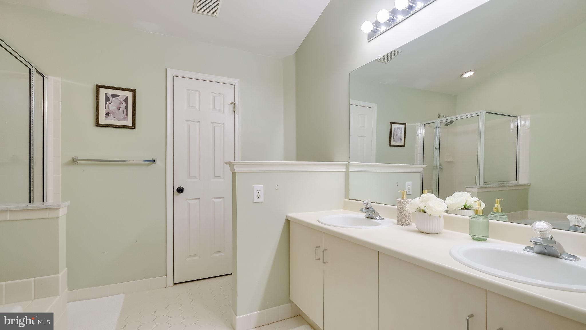 HERITAGE HILLS - Residential