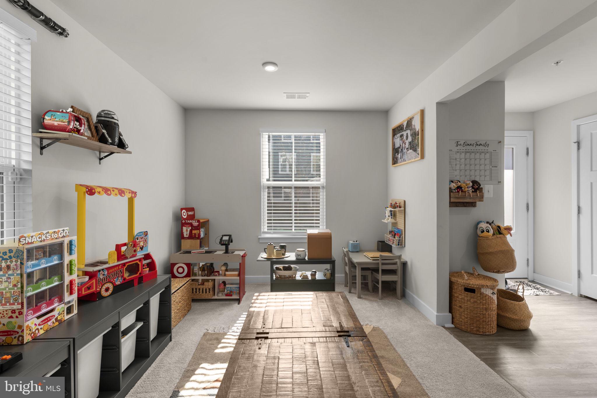 GREENLEIGH AT CROSSROADS - Residential Lease