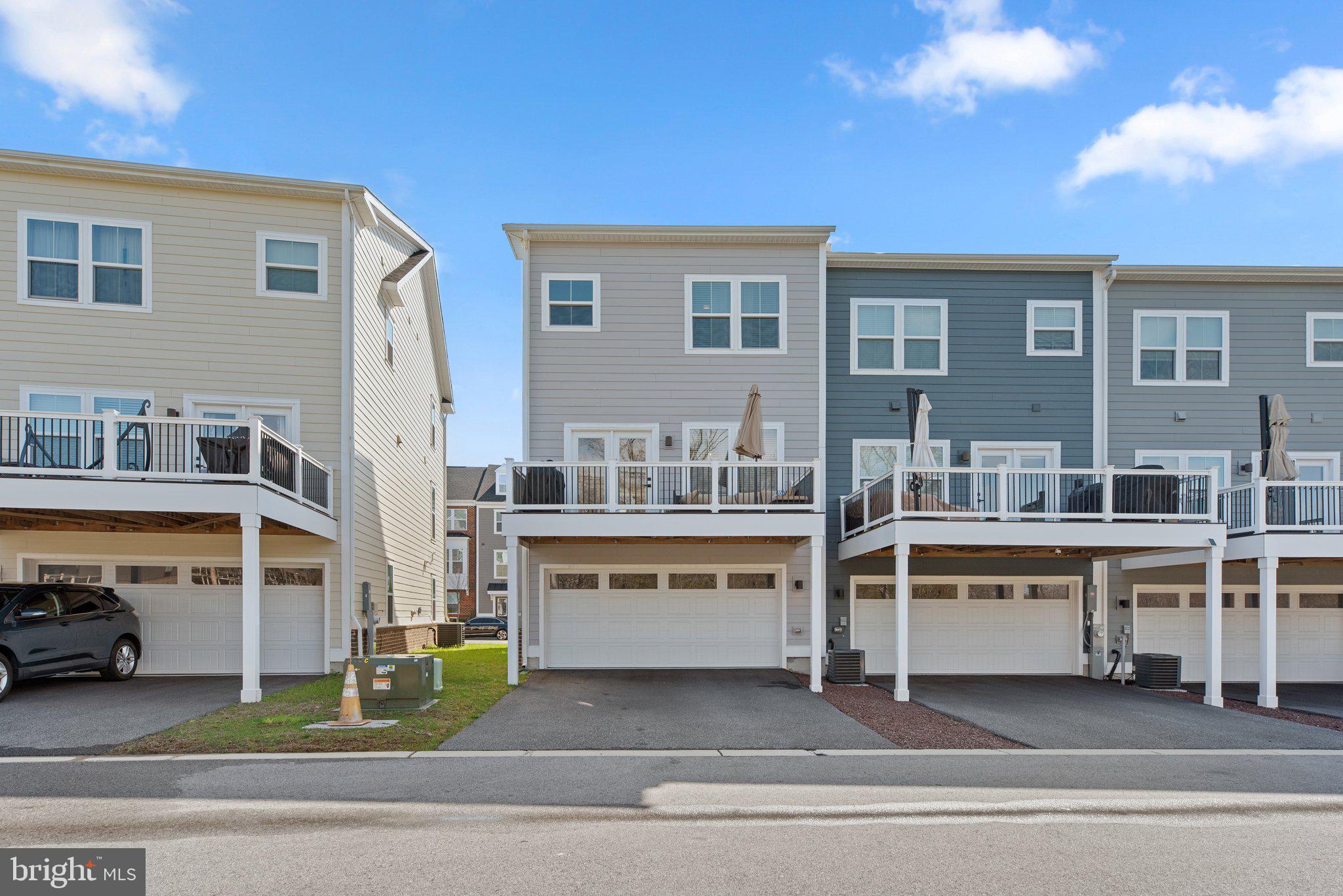 GREENLEIGH AT CROSSROADS - Residential Lease