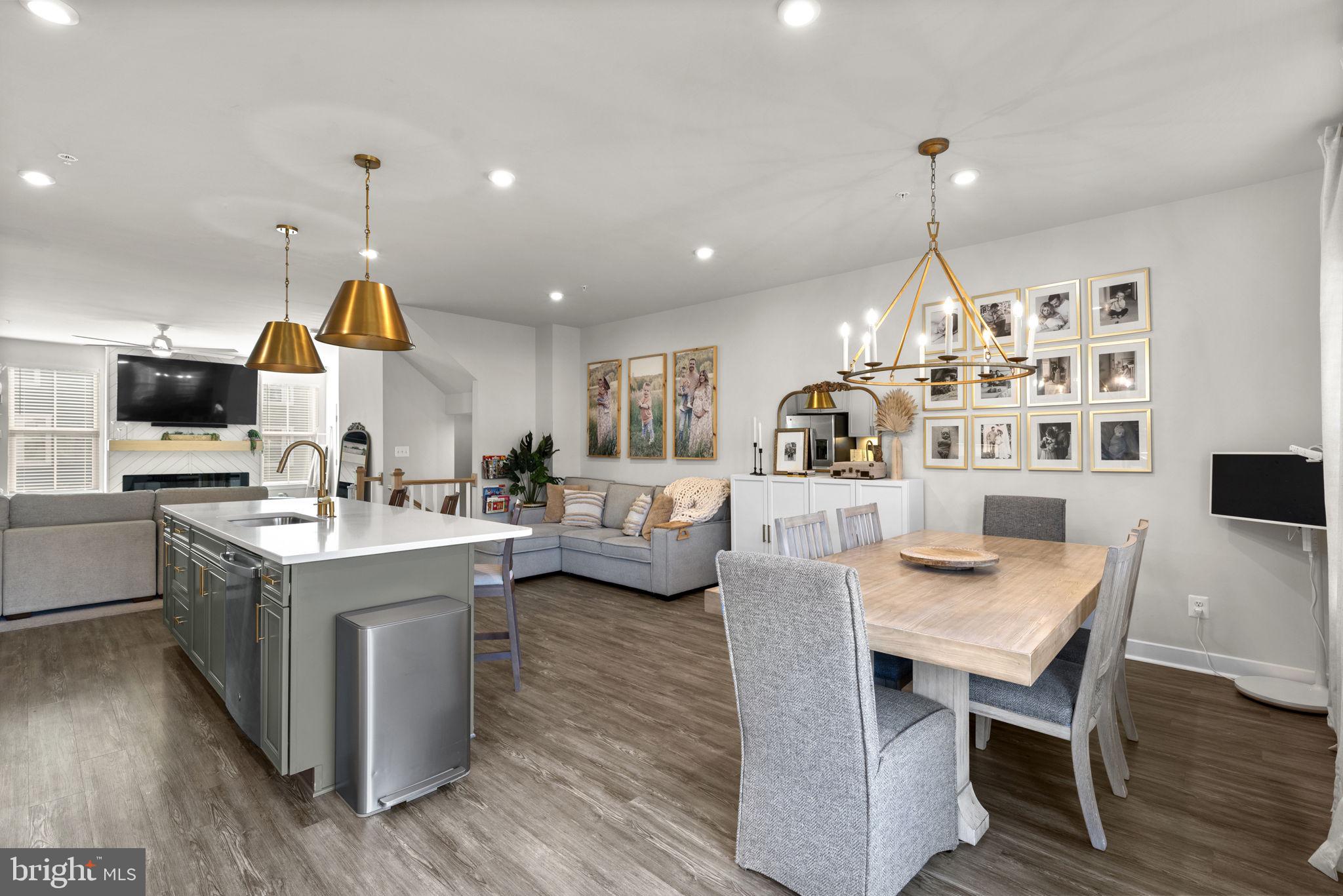 GREENLEIGH AT CROSSROADS - Residential Lease