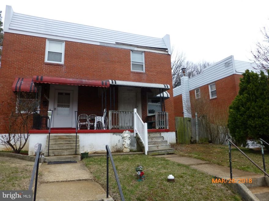 Corporate owned Prop. Sold AS-IS. Investor Alert! 3 Bedroom 1.5 Bathroom Semi-Detached Townhome located in quiet neighborhood. Separate Dining Room. Hardwood floors. Big Back Yard, fully fenced. Convenient location, close to major roads.