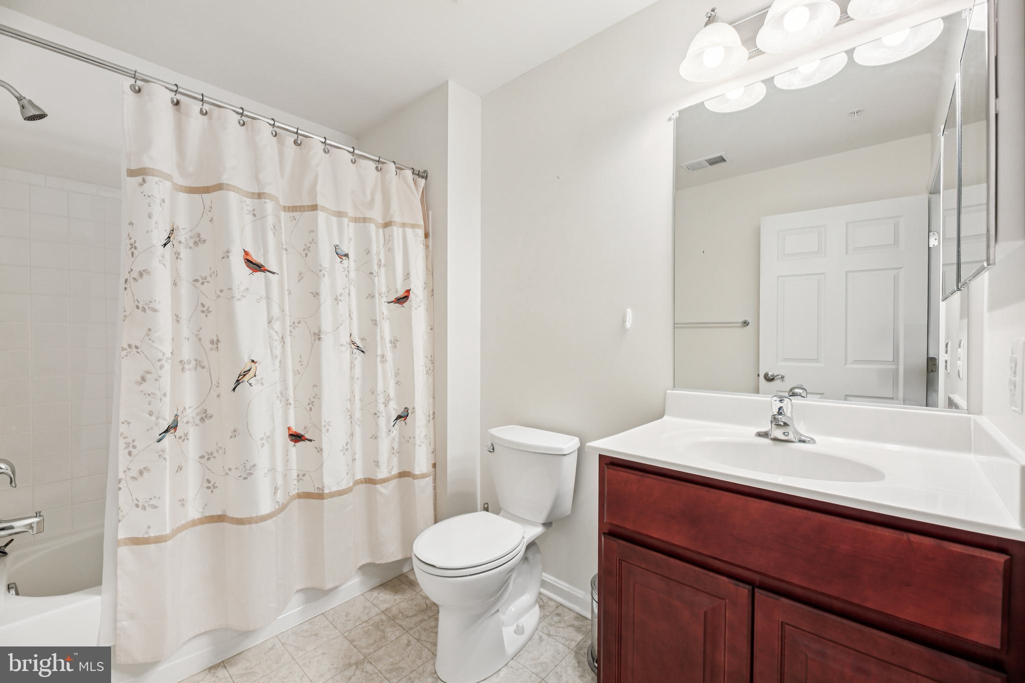 GUILFORD MEWS - Residential