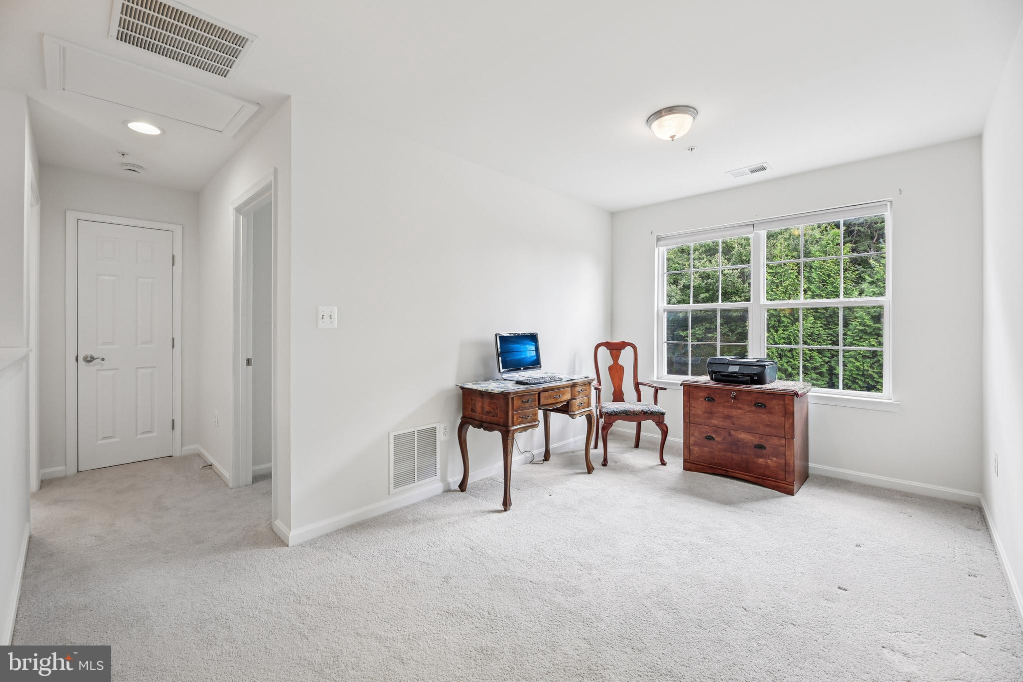 GUILFORD MEWS - Residential