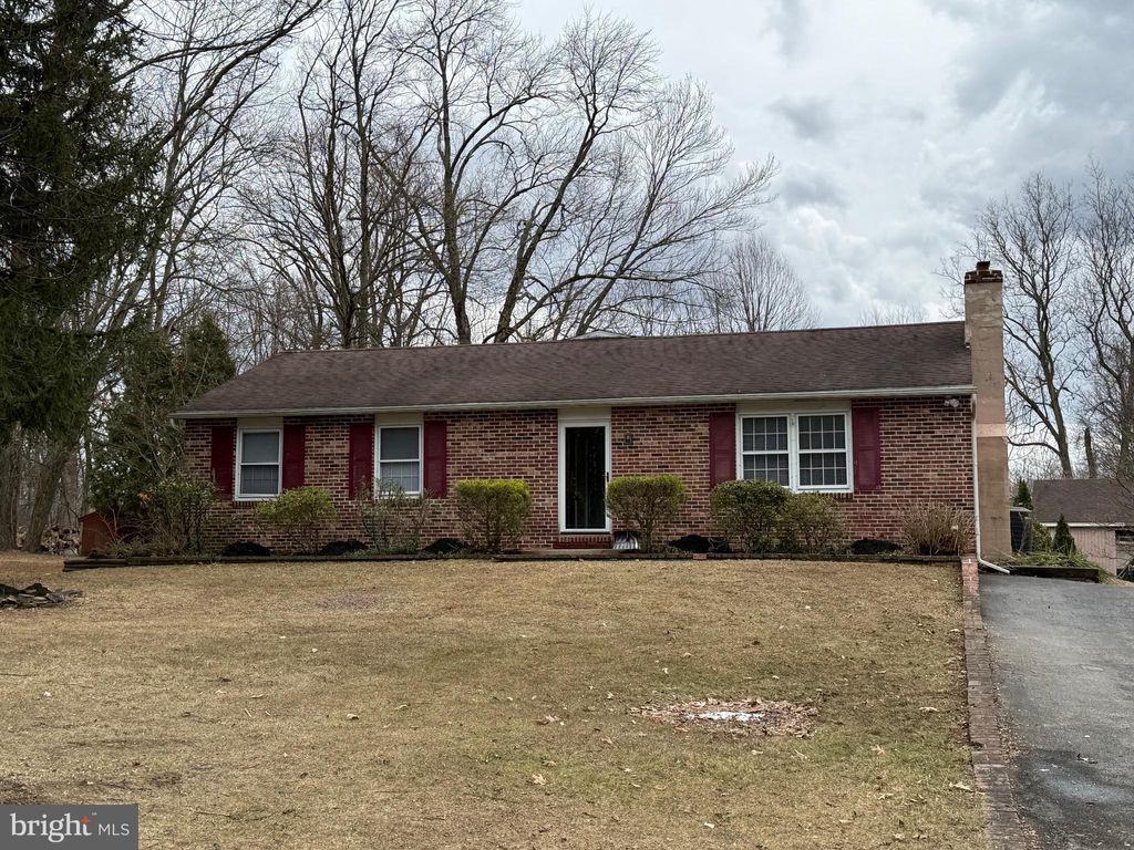 Photo of 12 Dogwood Dell, COATESVILLE, PA 19320 (MLS # PACT2119060)