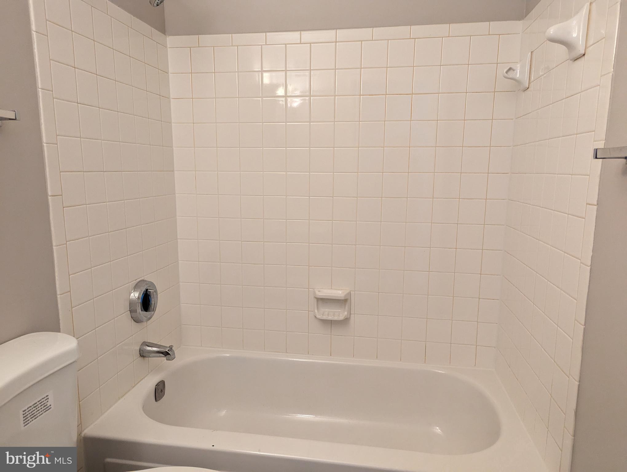 DEVON HILLS - Residential Lease