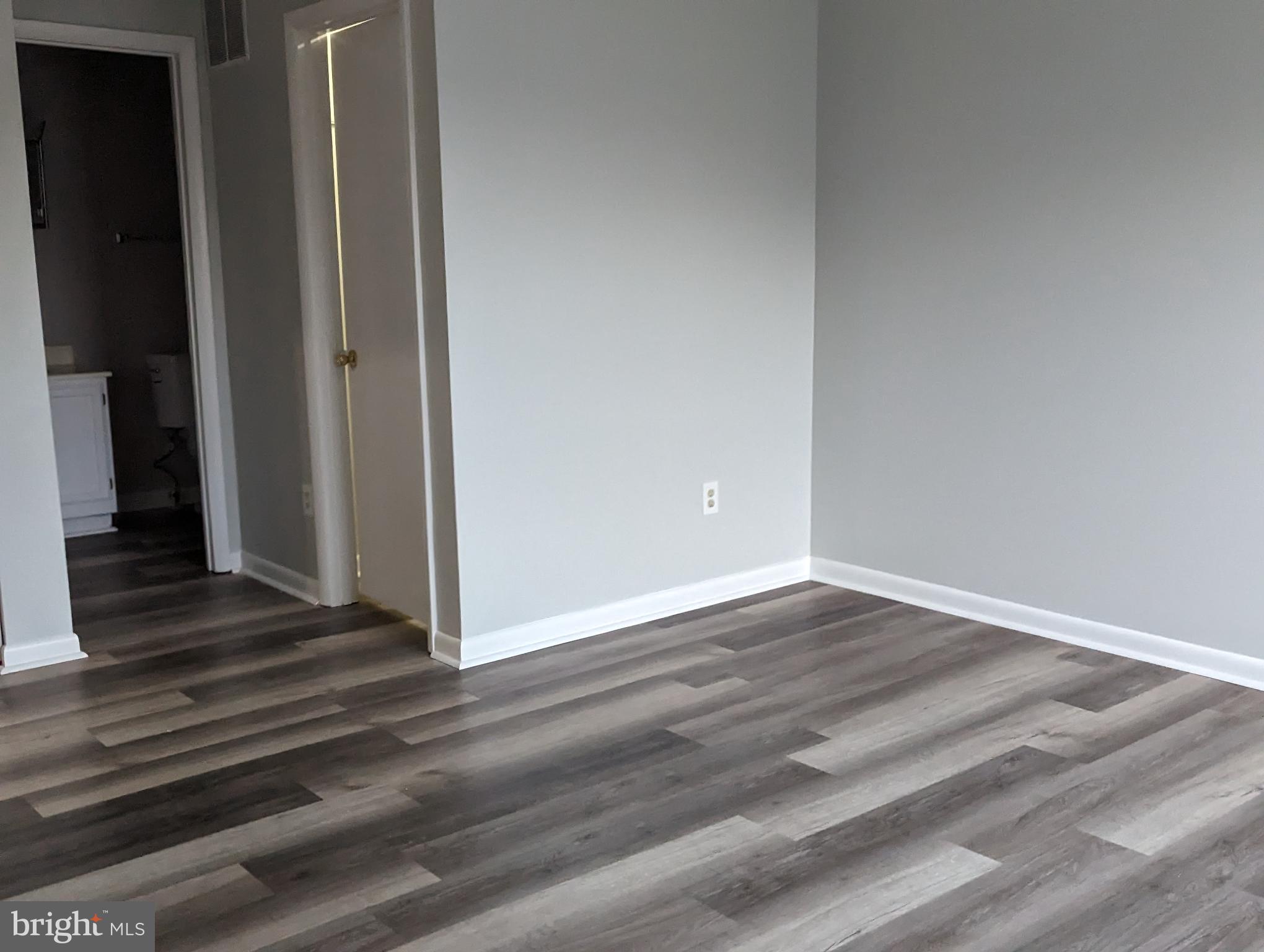 DEVON HILLS - Residential Lease