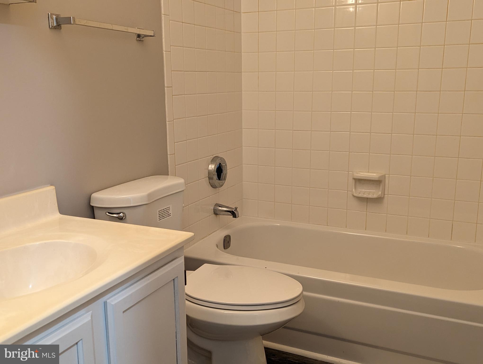 DEVON HILLS - Residential Lease