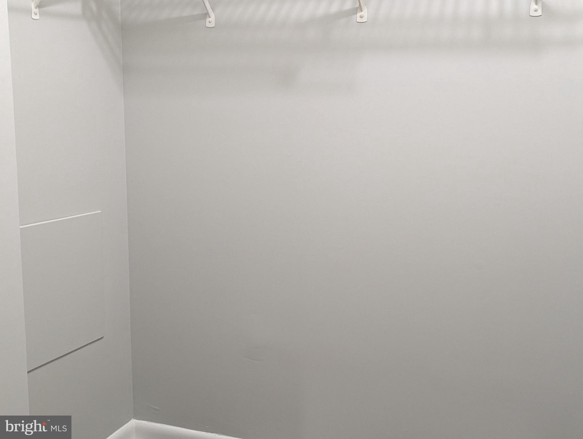 DEVON HILLS - Residential Lease