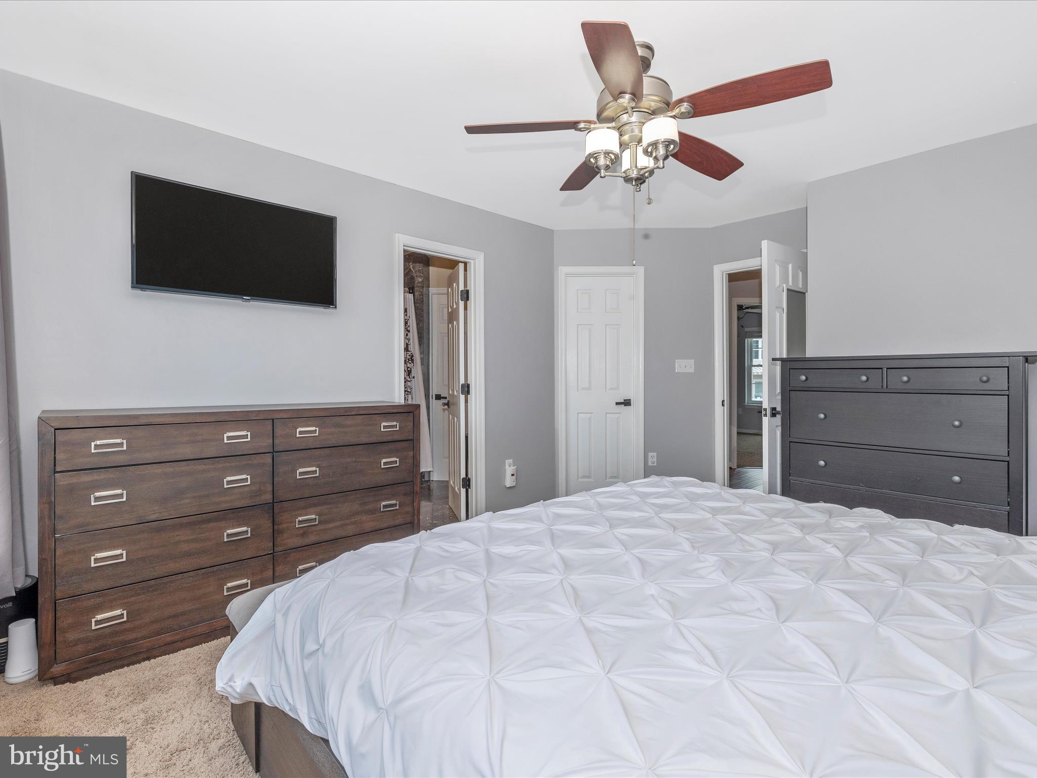 SPRING RIDGE - Residential