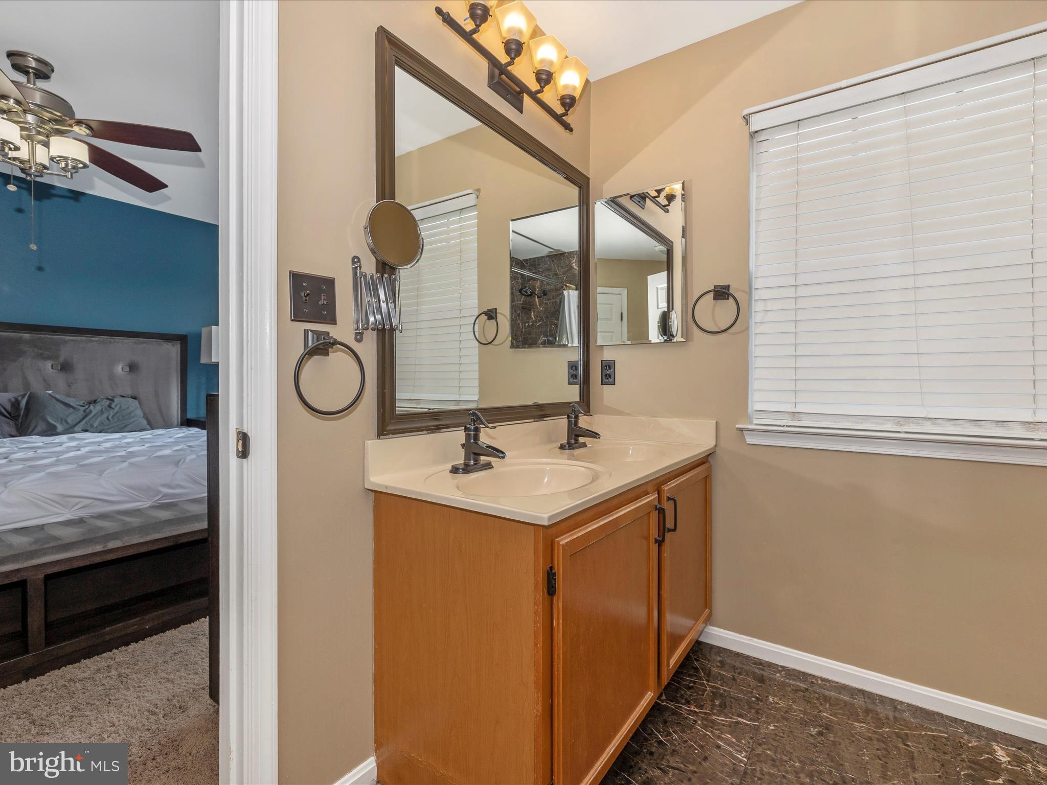 SPRING RIDGE - Residential