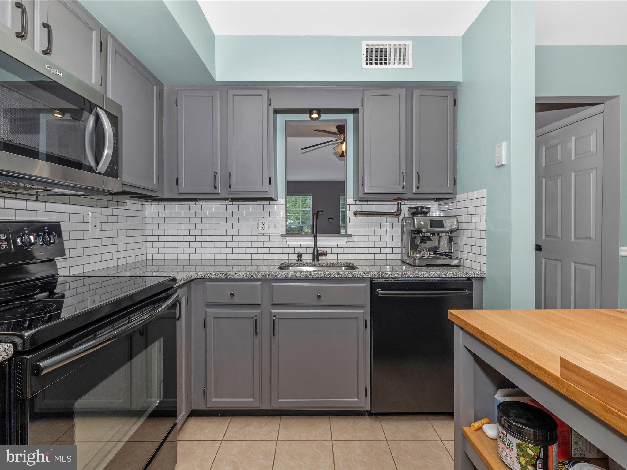 SPRING RIDGE - Residential