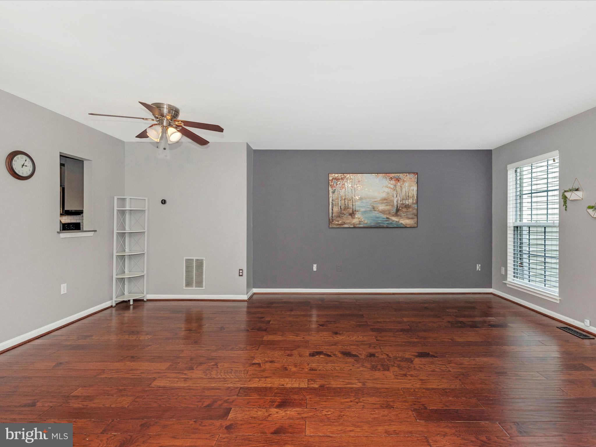 SPRING RIDGE - Residential