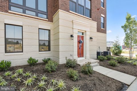 516 HARBORVIEW DRIVE OXON HILL MD 20745