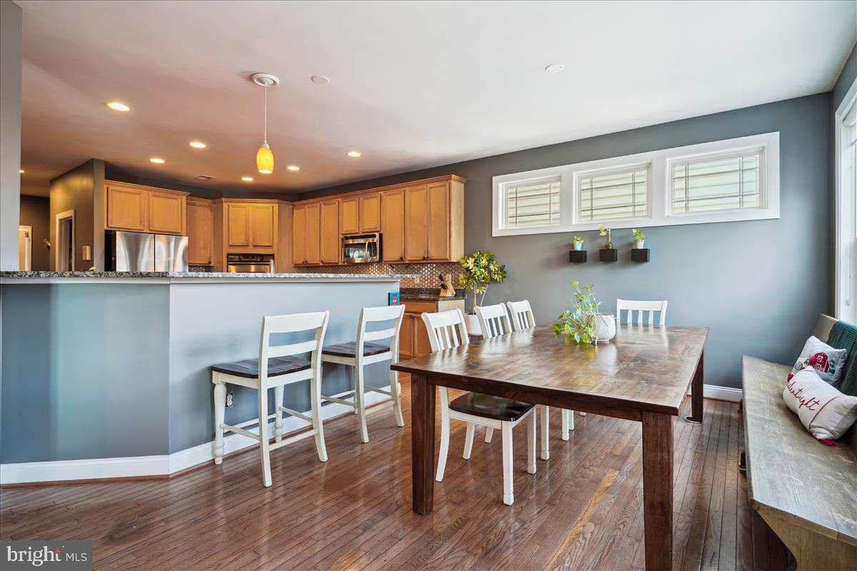 LAUREL HILL - Residential Lease