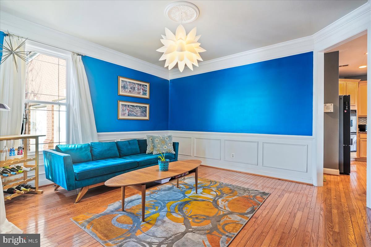 LAUREL HILL - Residential Lease