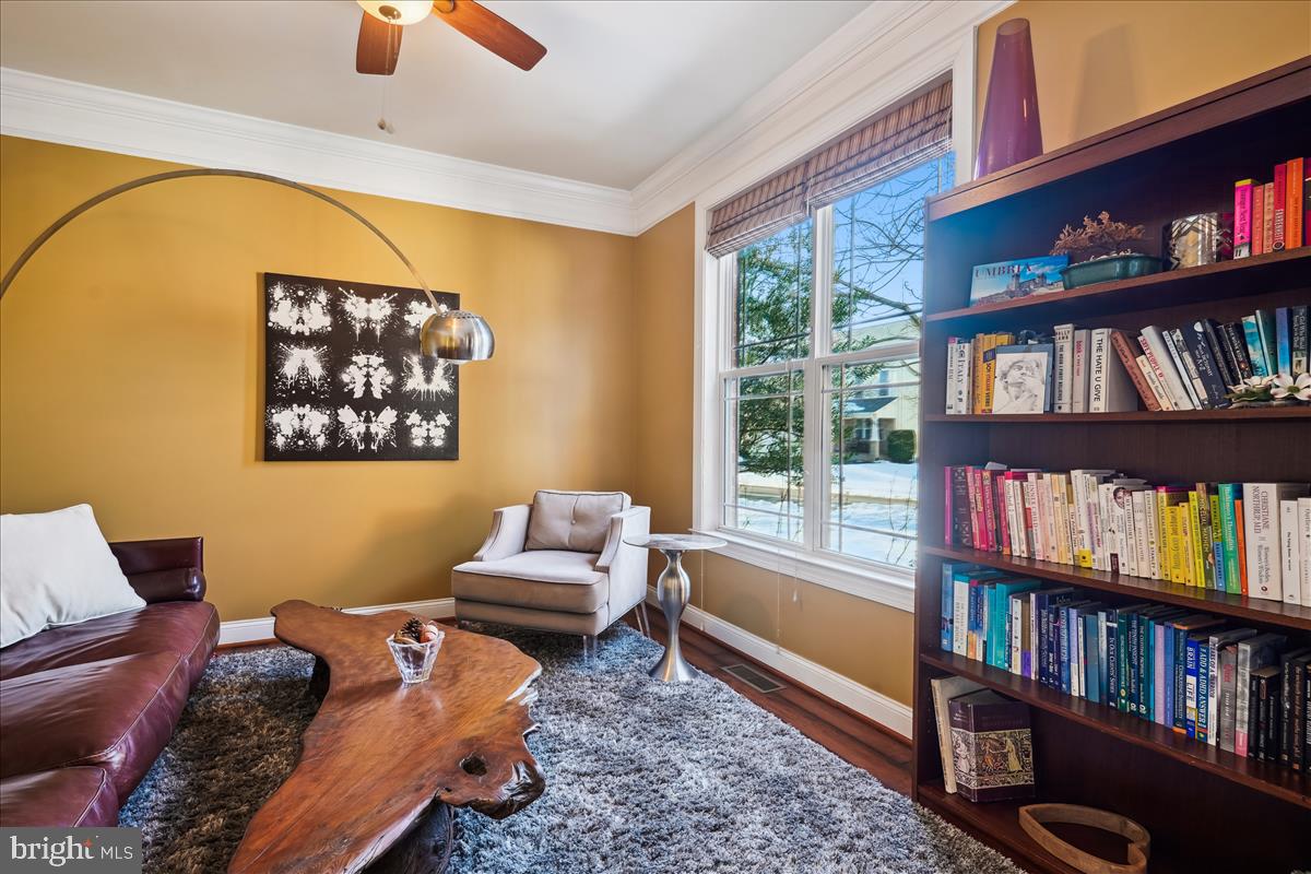 LAUREL HILL - Residential Lease