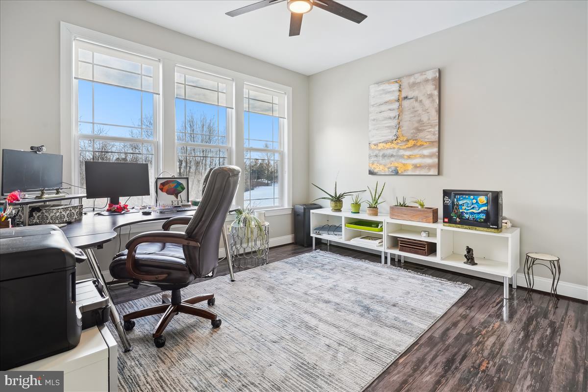 LAUREL HILL - Residential Lease