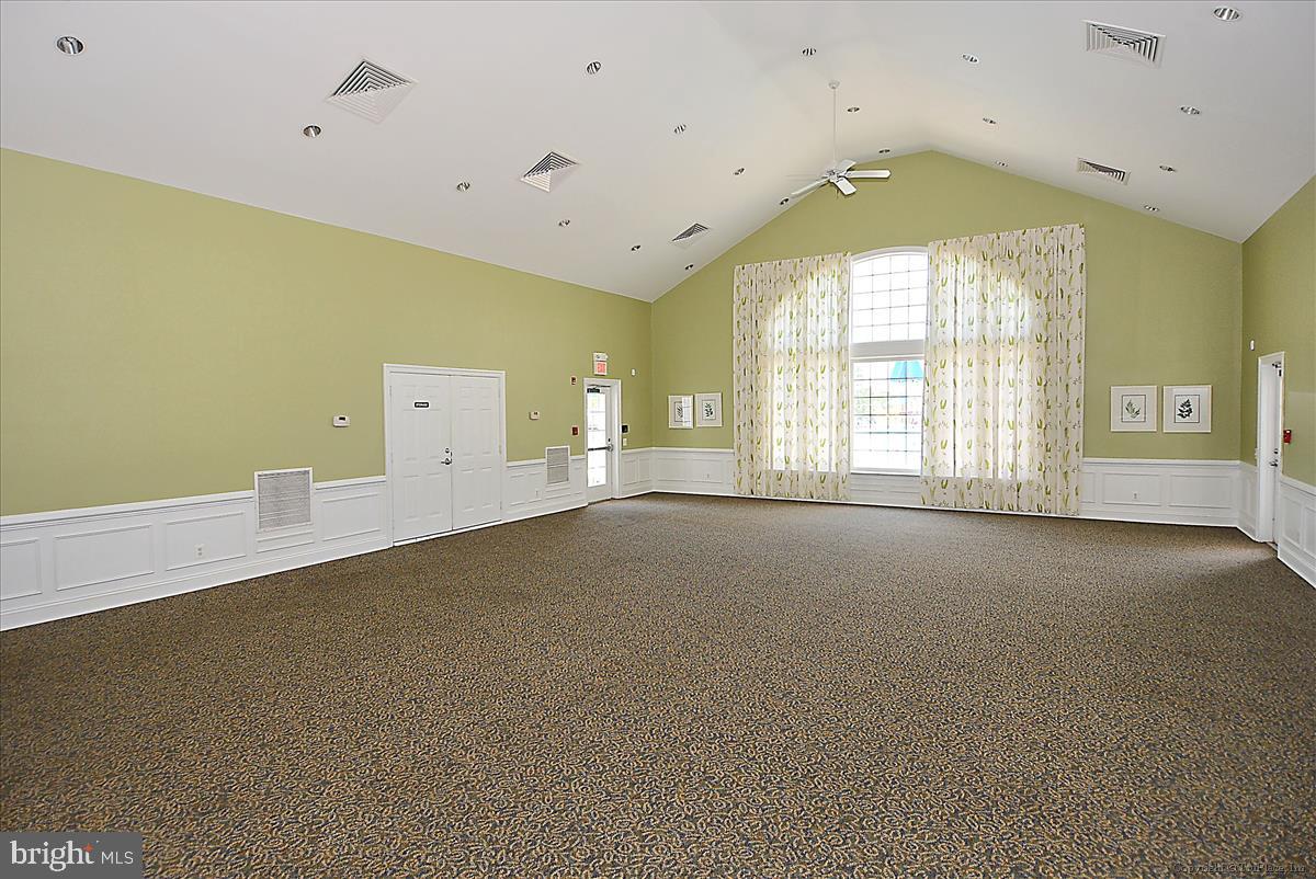 LAUREL HILL - Residential Lease