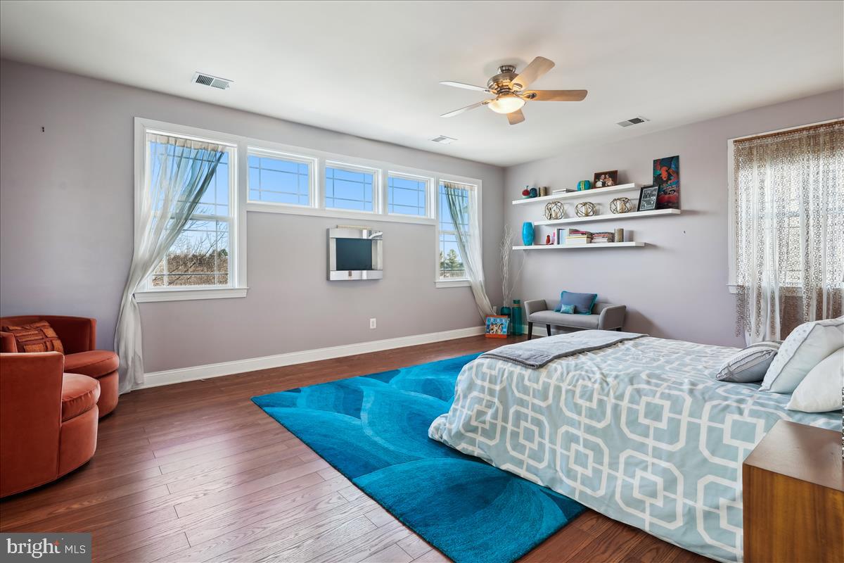 LAUREL HILL - Residential Lease