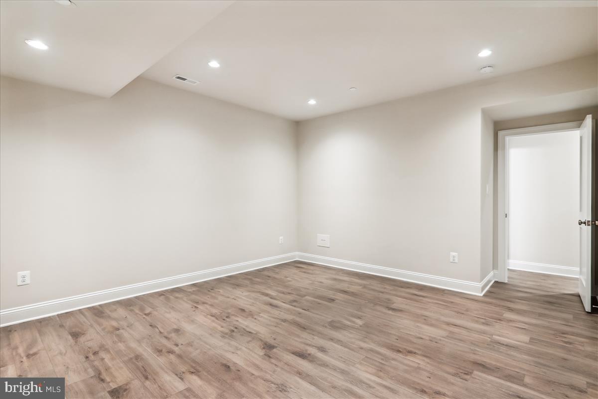 CHEVY CHASE TERRACE - Residential