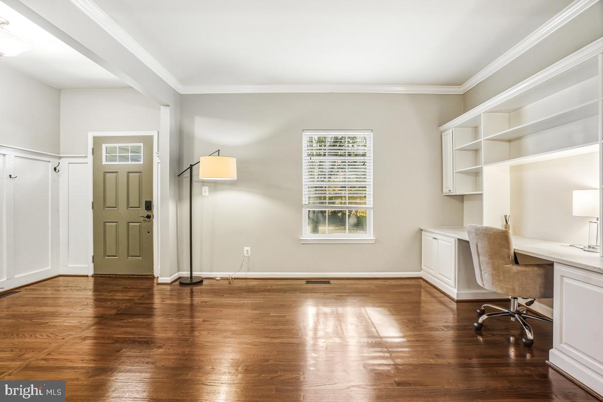 BOLT PROPERTY - Residential