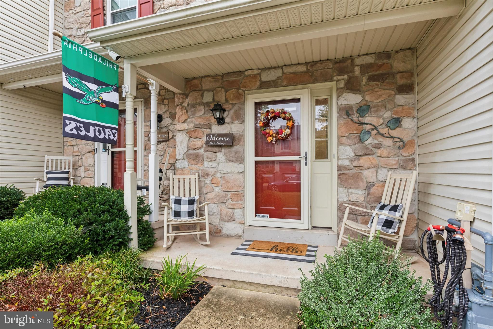 552 CREEKSIDE DRIVE