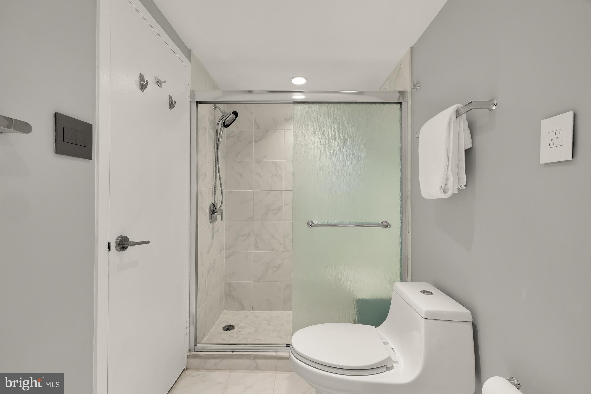 FRIENDSHIP HEIGHTS - Residential